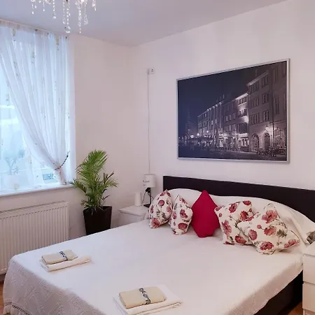 Apartment Mini In Zentrum Sonnenhaft *